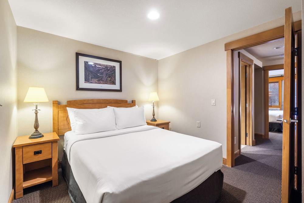 Hidden Ridge Resort 32/73