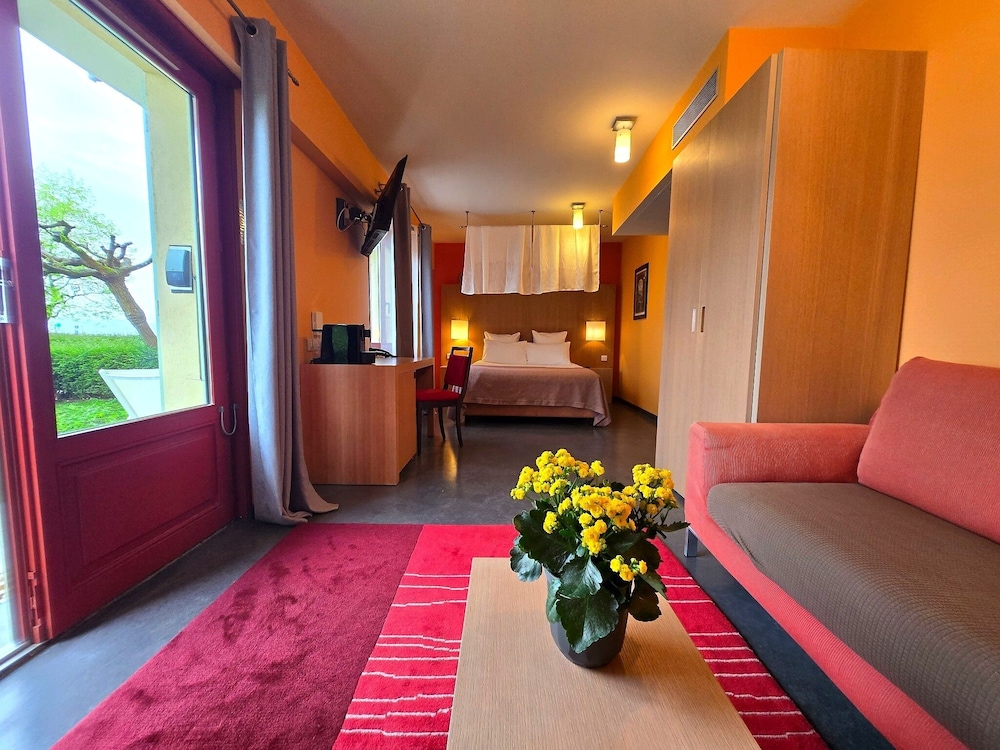 Hotel the Originals Le Jules Verne 47/70