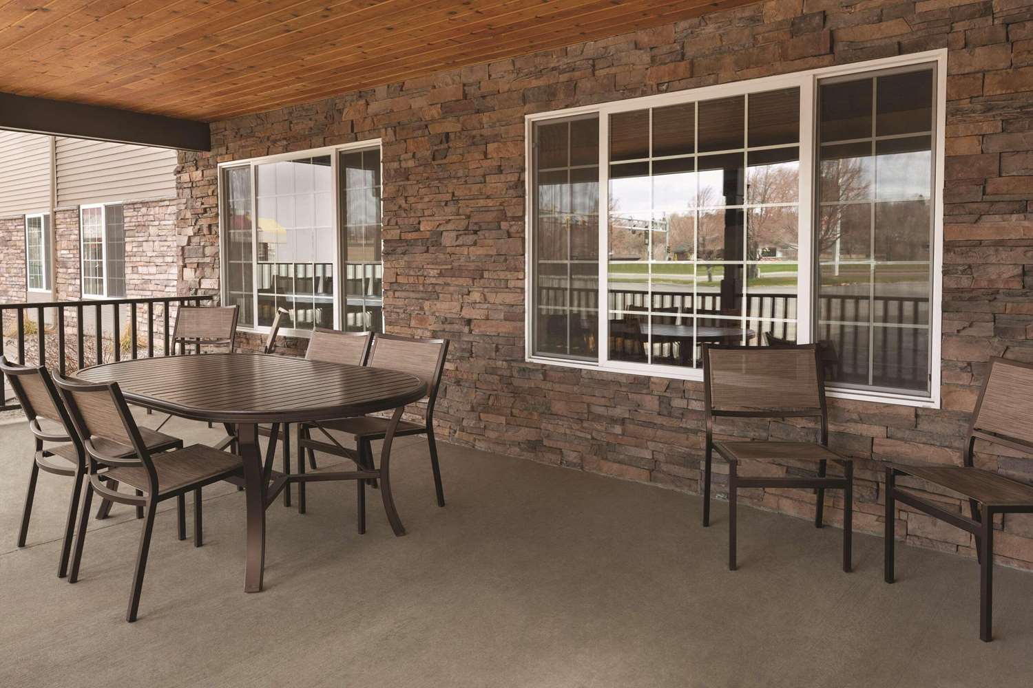 Country Inn & Suites by Radisson, Billings, MT 26/34