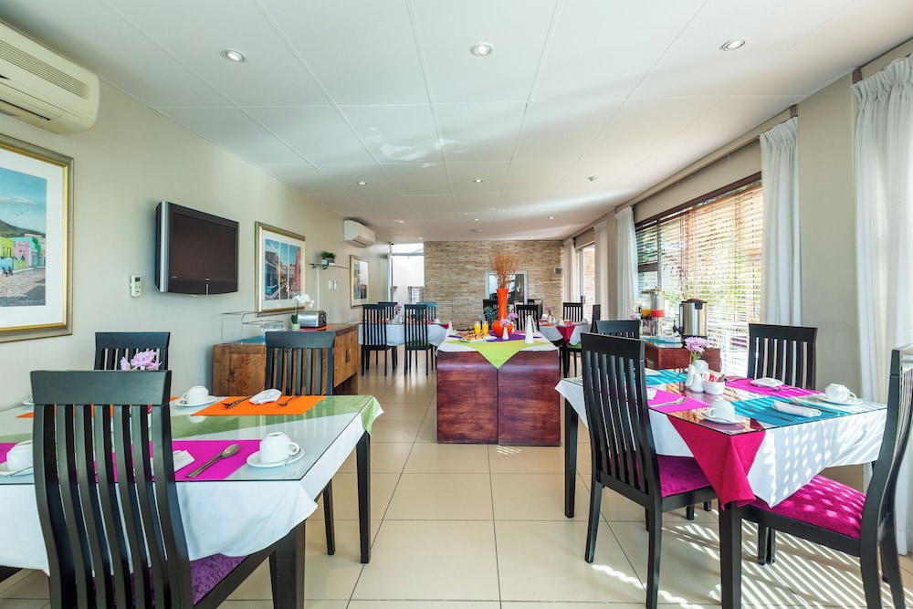 Signal Hill Lodge 50/65