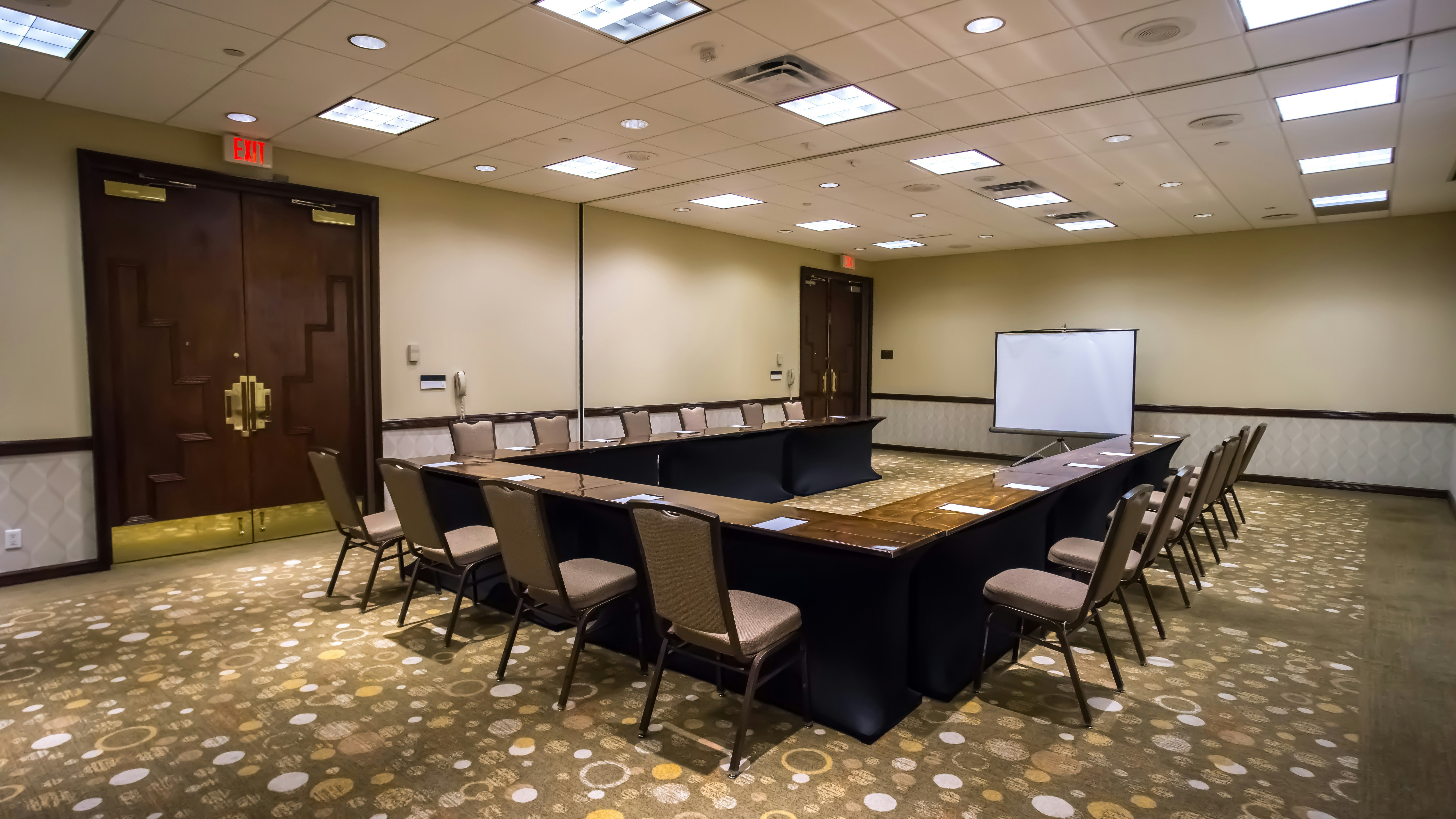 Embassy Suites By Hilton Tampa Airport Westshore 55/61