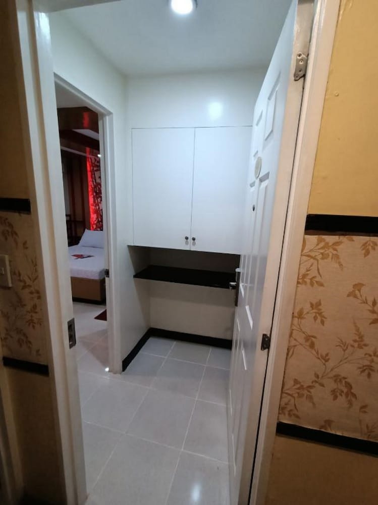 Hotel Sogo Lrt Monumento Station 30/30