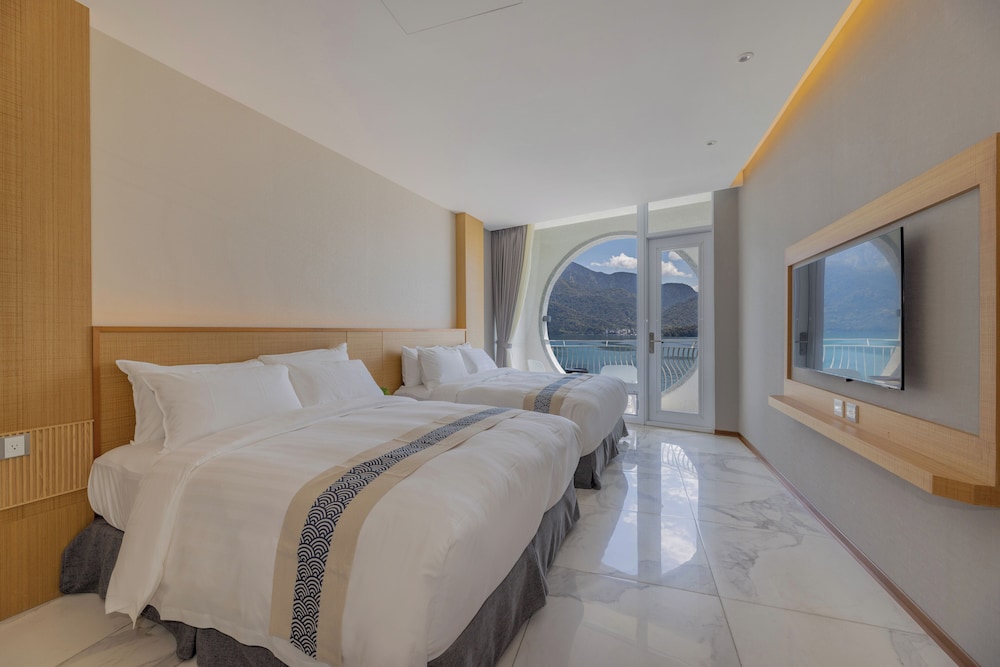 Sun Moon Lake Apollo Resort Hotel 17/40