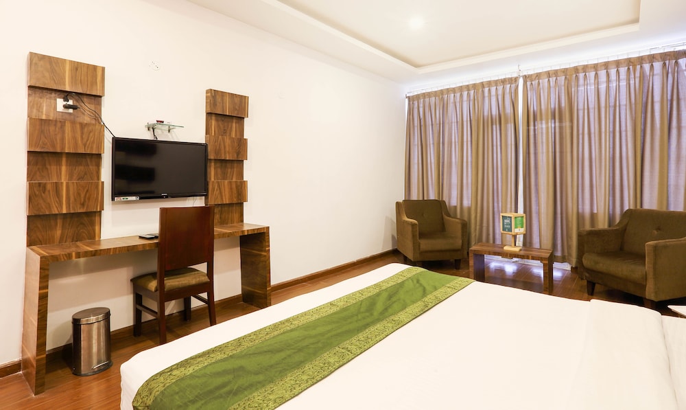 Treebo Sky Dale Inn & Suites 28/50