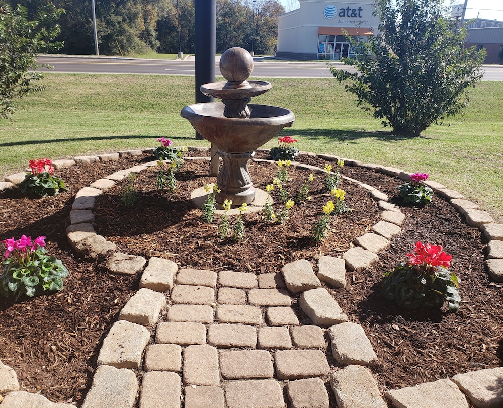 Days Inn by Wyndham Lake Village 22/43