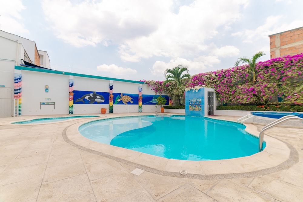 Ayenda Royal Fenix 15/19