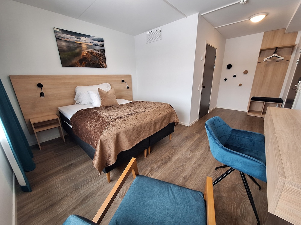 Tjeldsundbrua Hotel 13/50