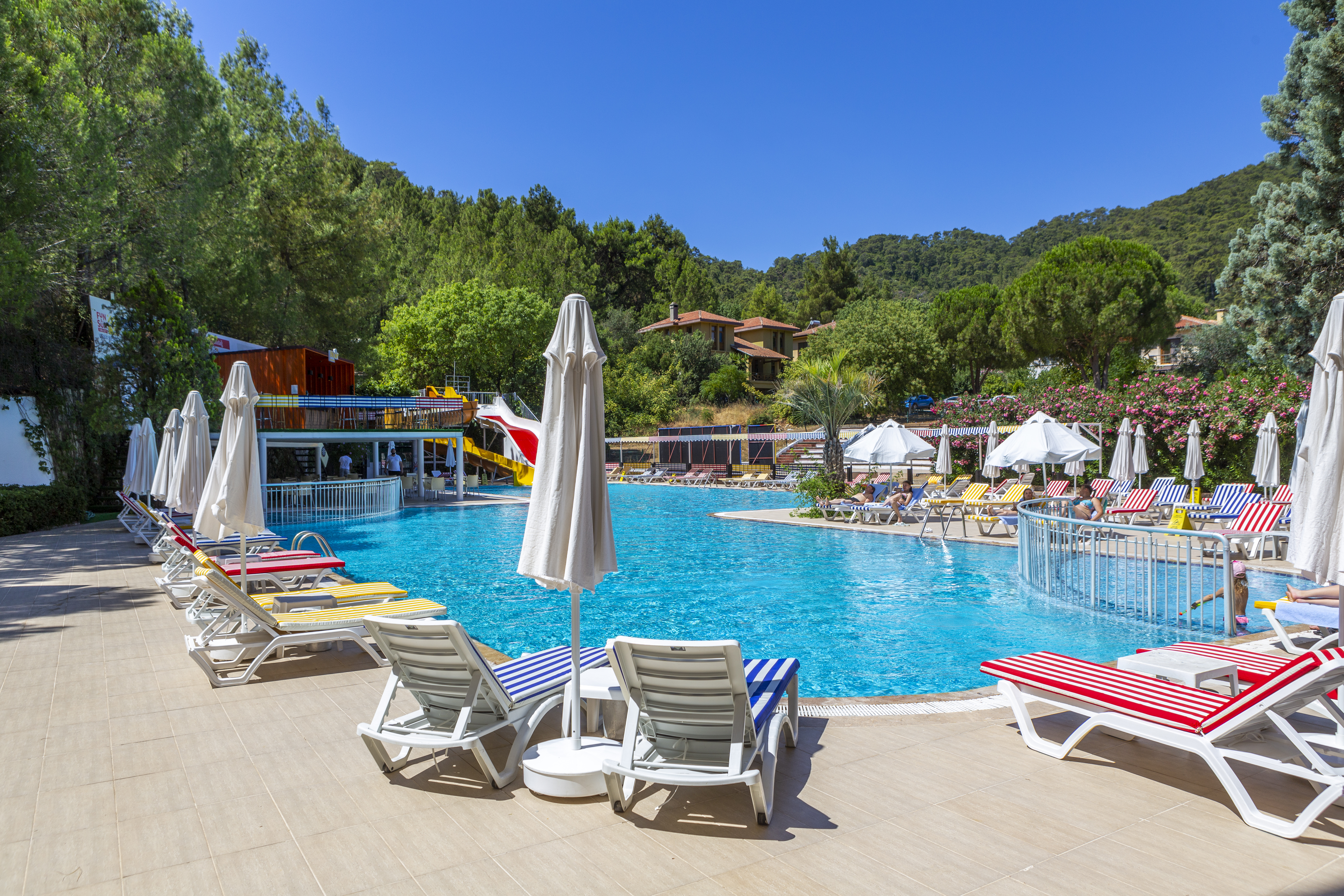 Fun and Sun Smart Voxx Resort 40/50