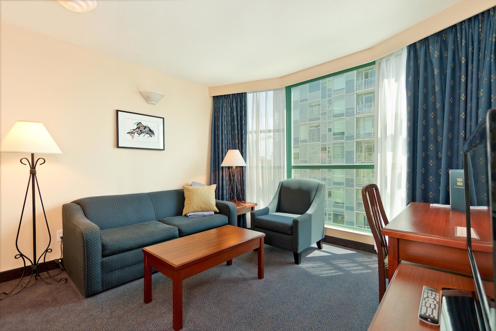 Rosedale On Robson Suite Hotel 26/45