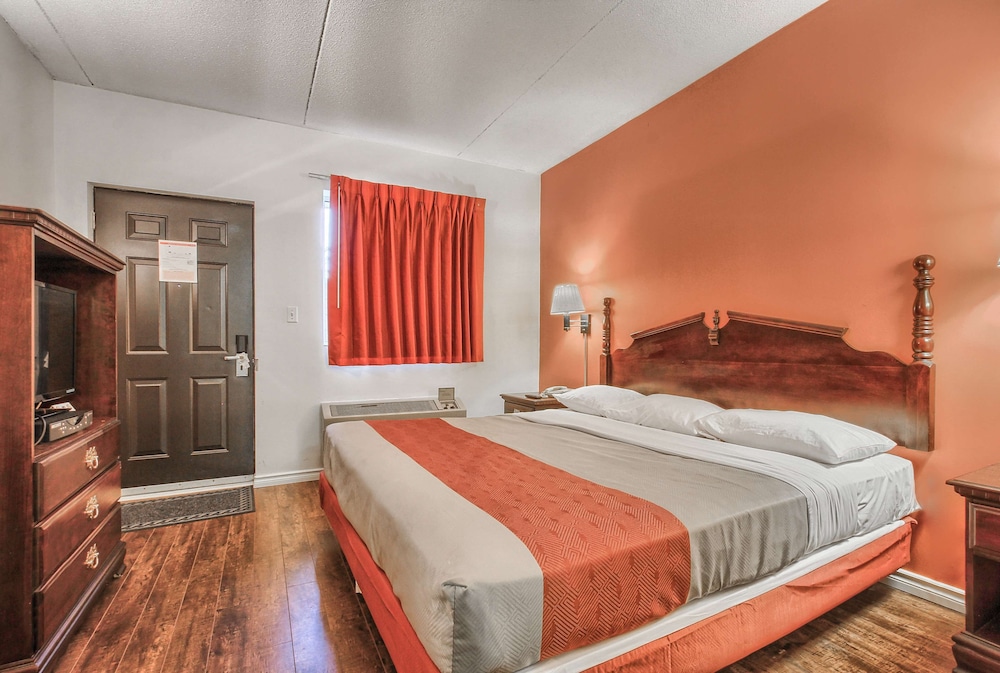 Motel6 Windsor ON 16/40