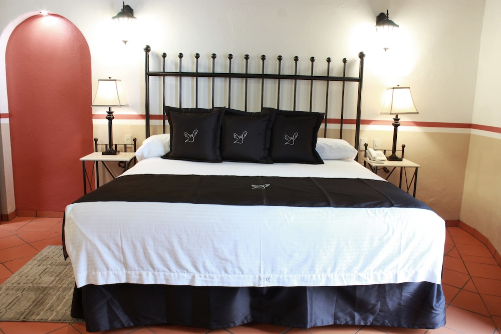 Hotel de la Paz 14/51