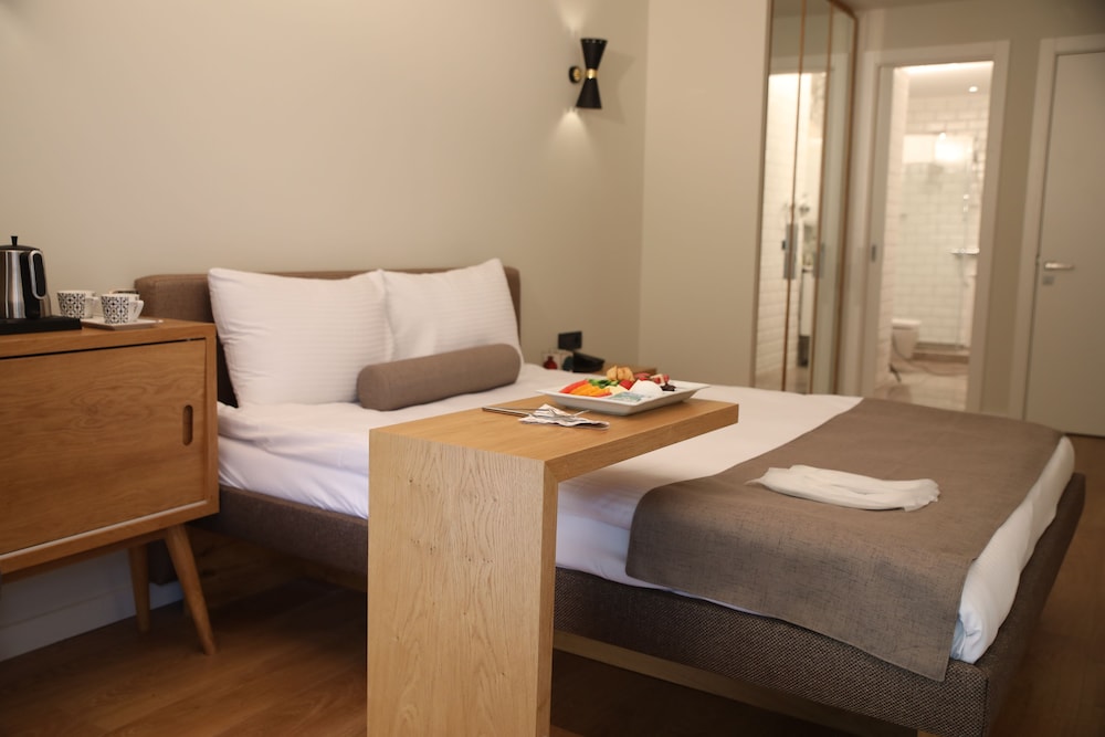 ROOMERS NISANTASI HOTEL 7/39