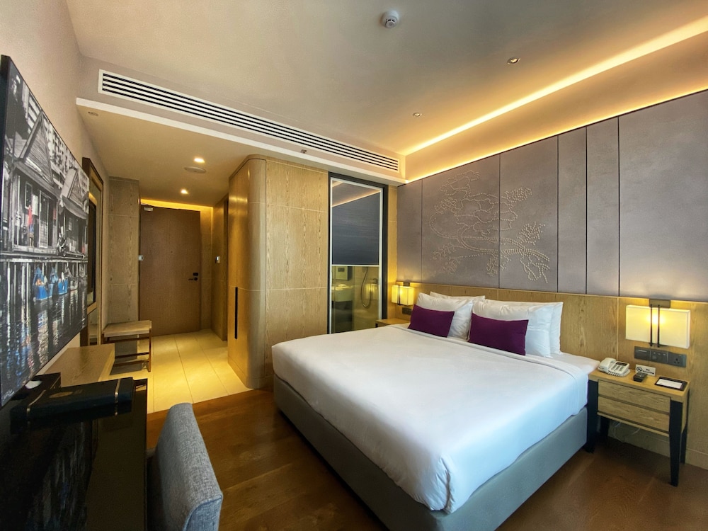 VICTORIA GARDEN HOTEL 16/50