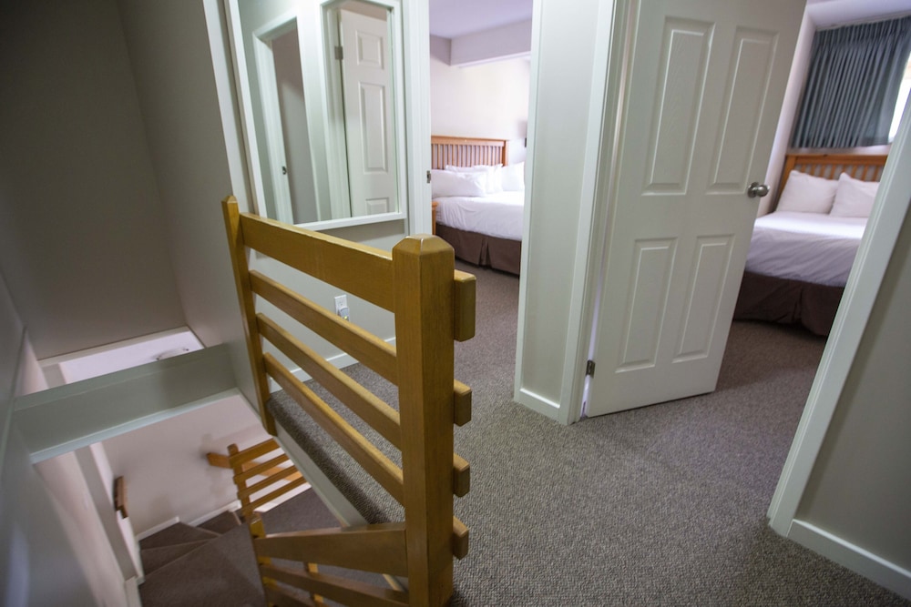 Panorama Vacation Retreat at Horsethief Lodge 30/70