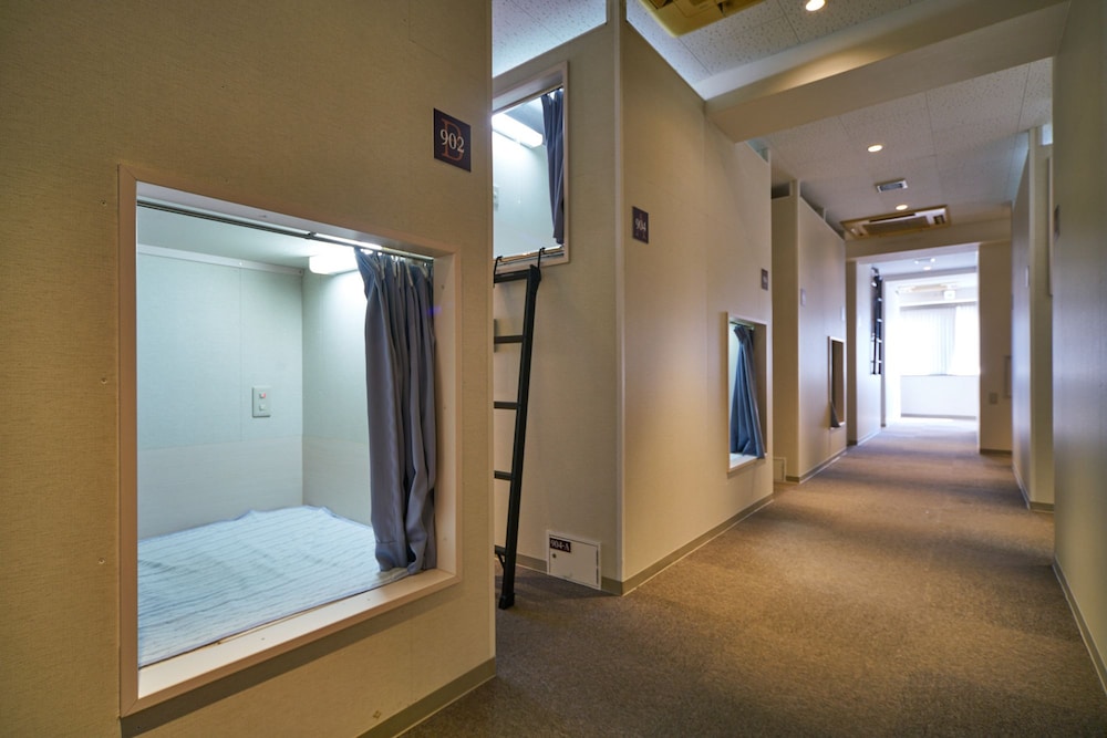 Capsule, Male Dorm, Single Bed