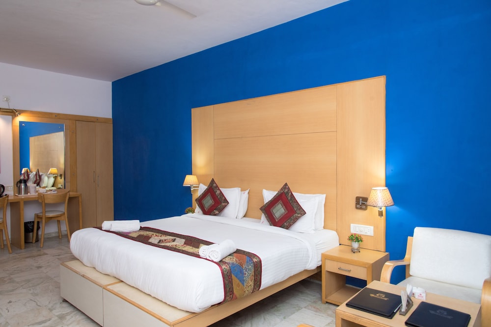 HOTEL GORBANDH 18/48