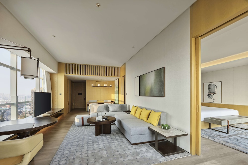 Hilton Suzhou Yinshan Lake 34/72