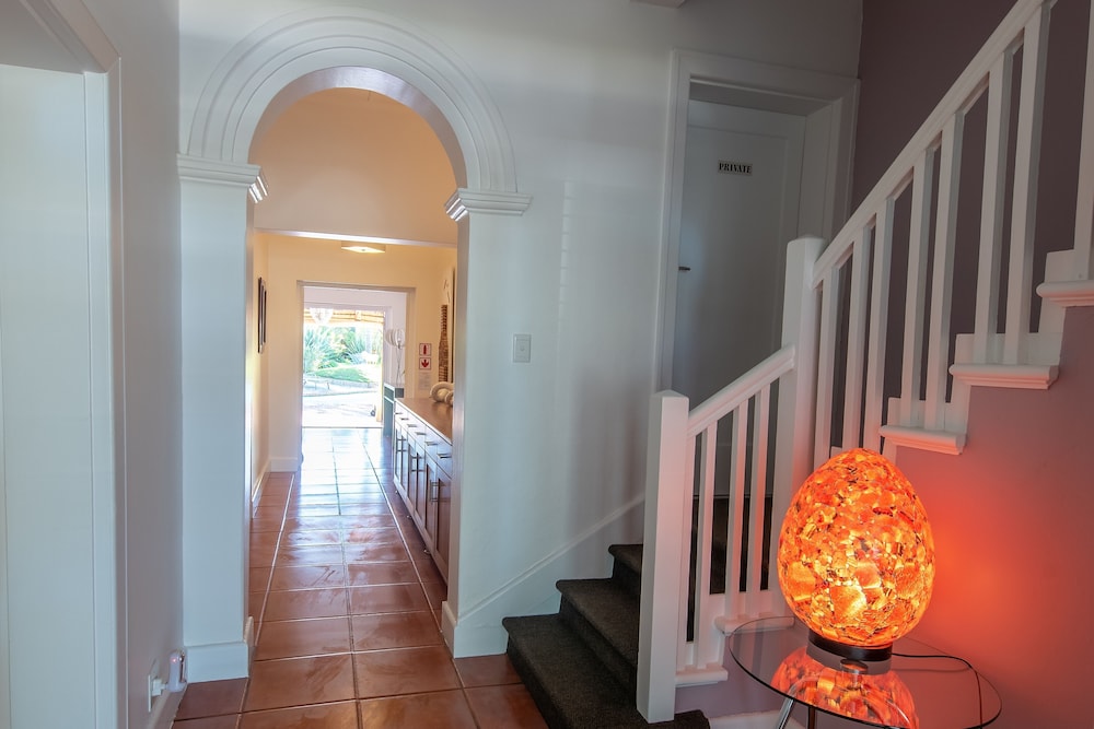 Ballinderry - The Robertson Guest House 16/40
