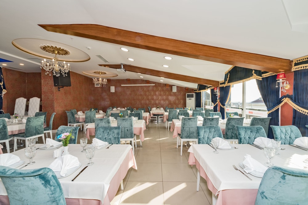 Marnas Hotel 42/45