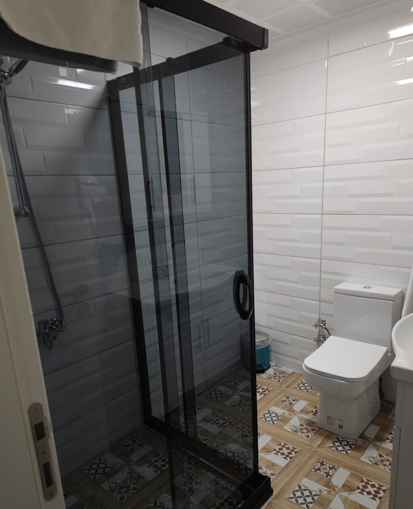 Wox Ew Hotel 54/56