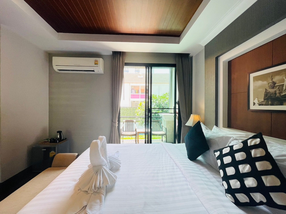 Yotaka Bangkok Hotel 11/49