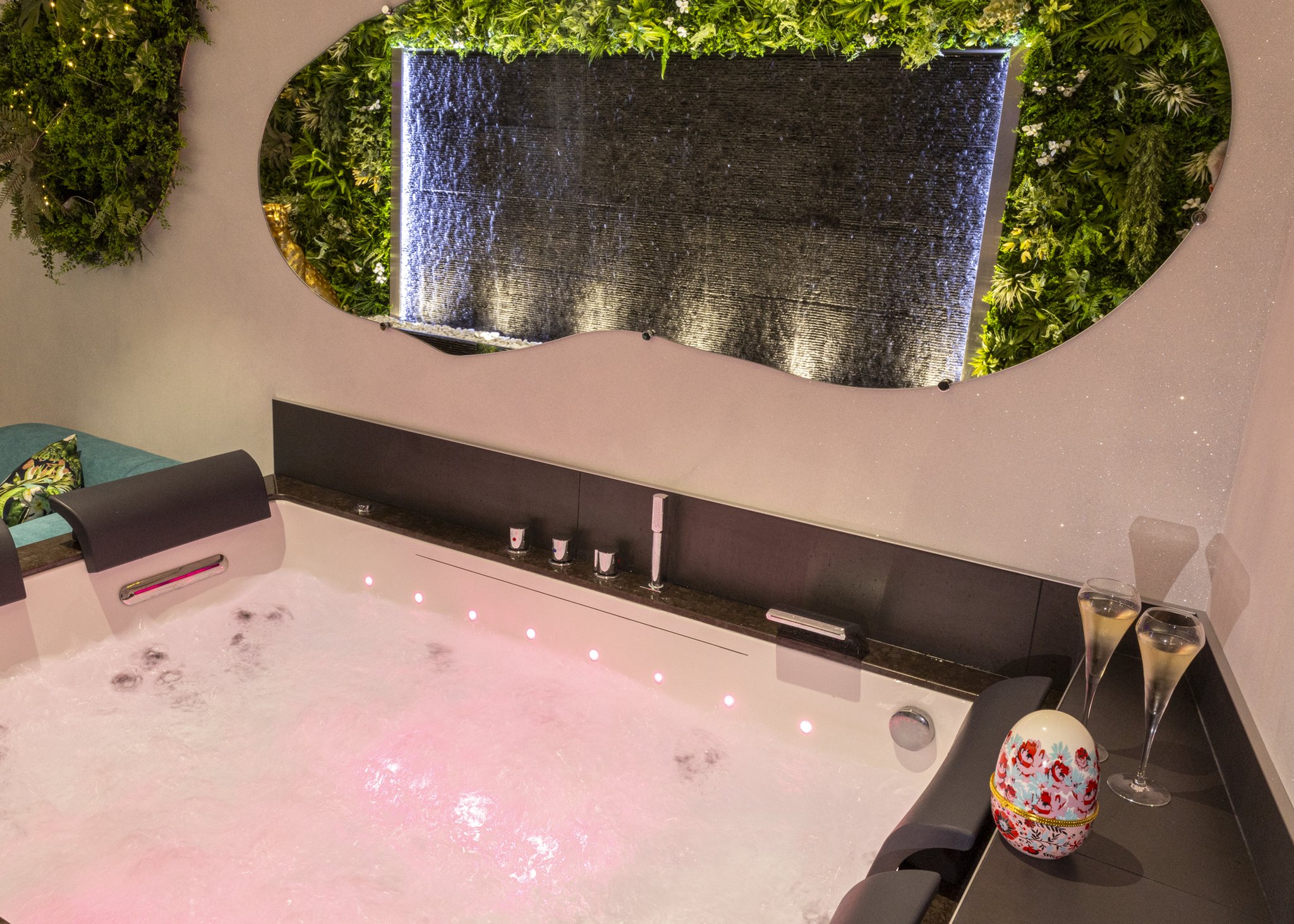 La Cote Saint Jacques And Spa 3/50