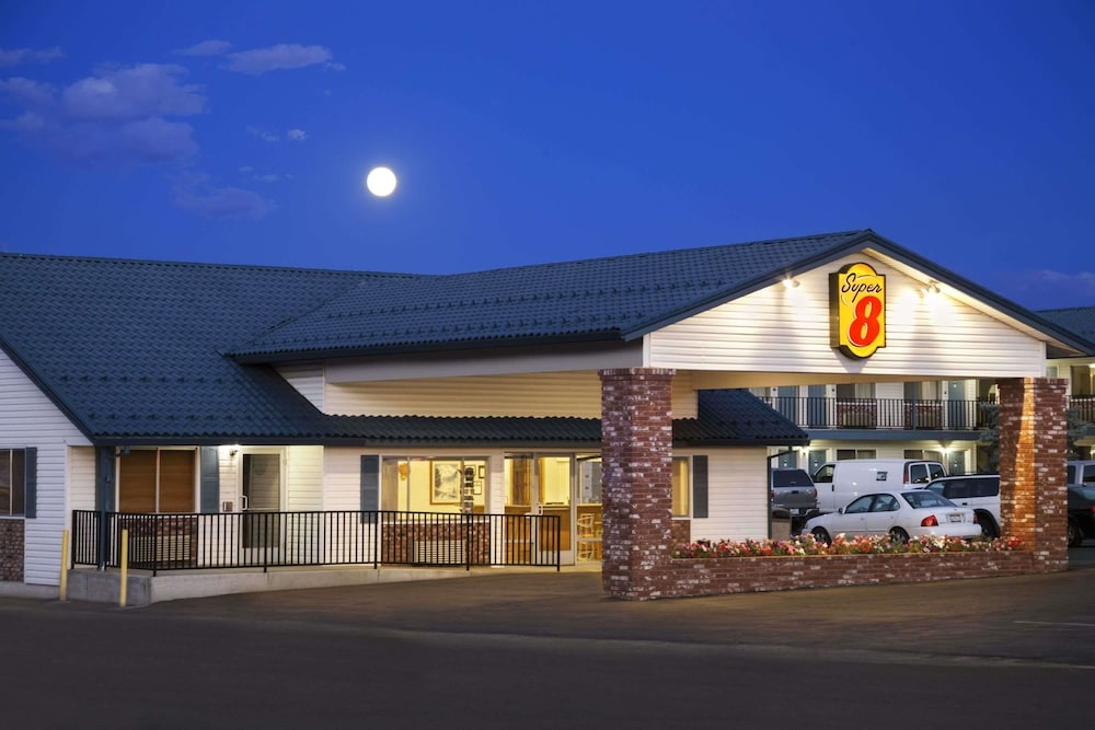 Super 8 by Wyndham Susanville 5/43