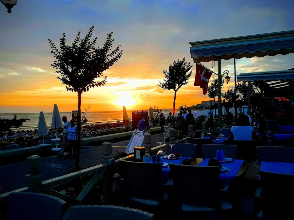 Golden Star Hotel 18/50