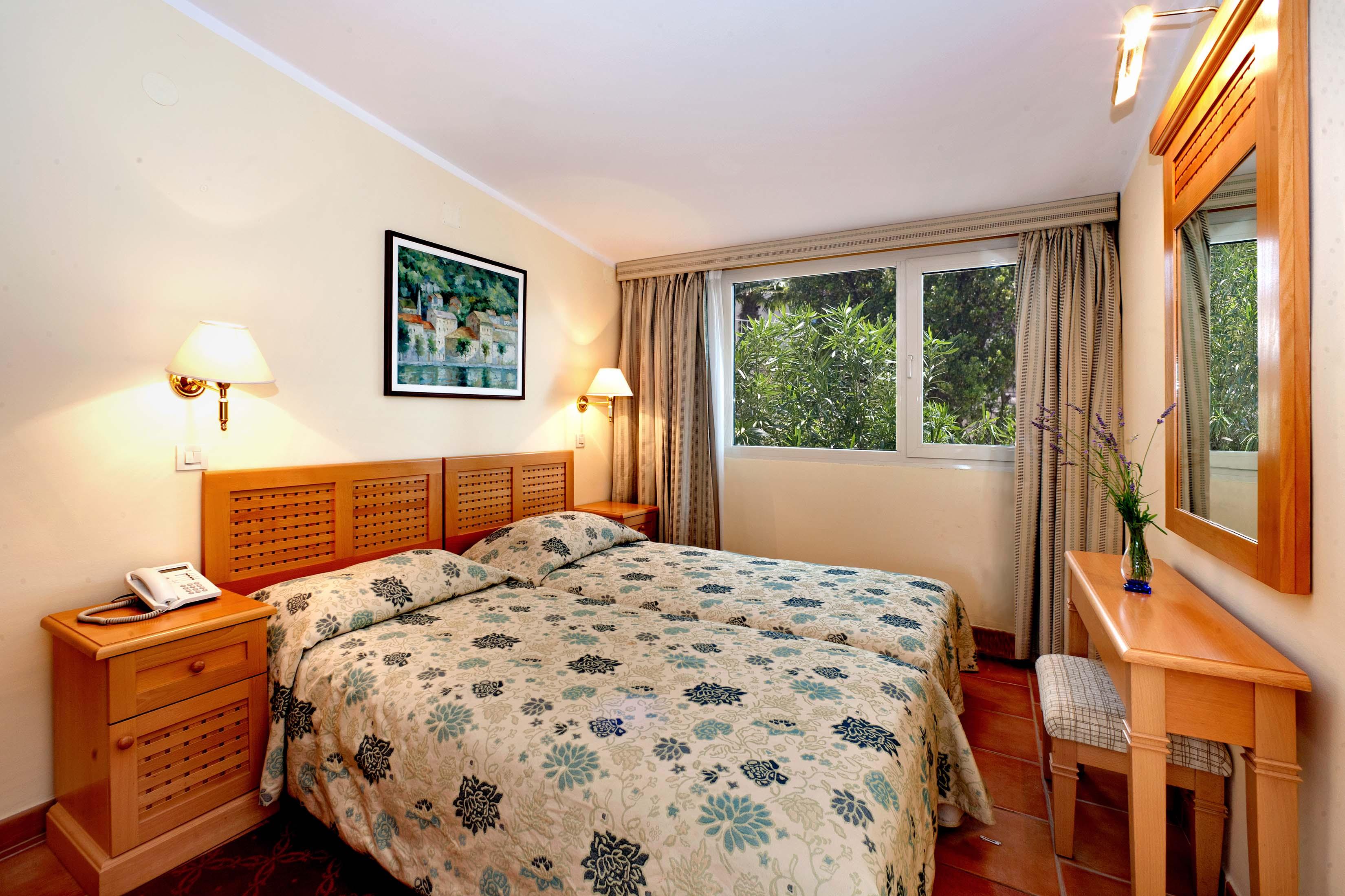 2 Bedrooms, Apartment, Park View, Balcony
