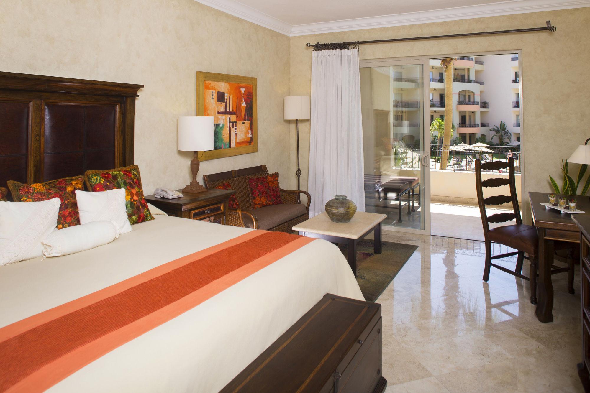 2 Bedrooms, Suite, Villa
