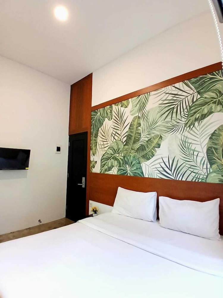 Nunia Tamansari Hotel 13/50