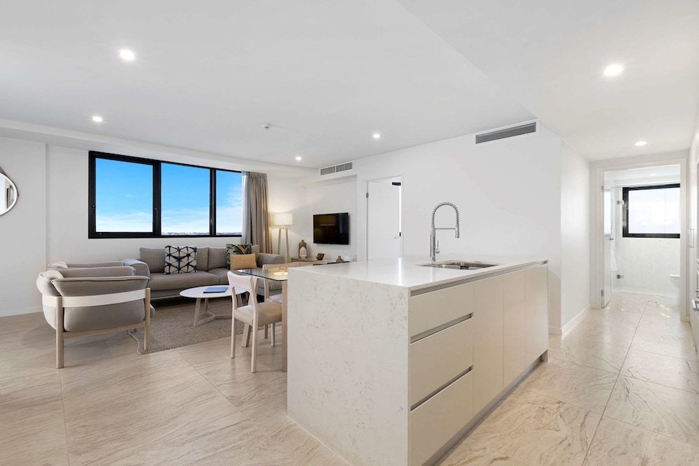 Breeze Mooloolaba Ascend Hotel Collection 8/31