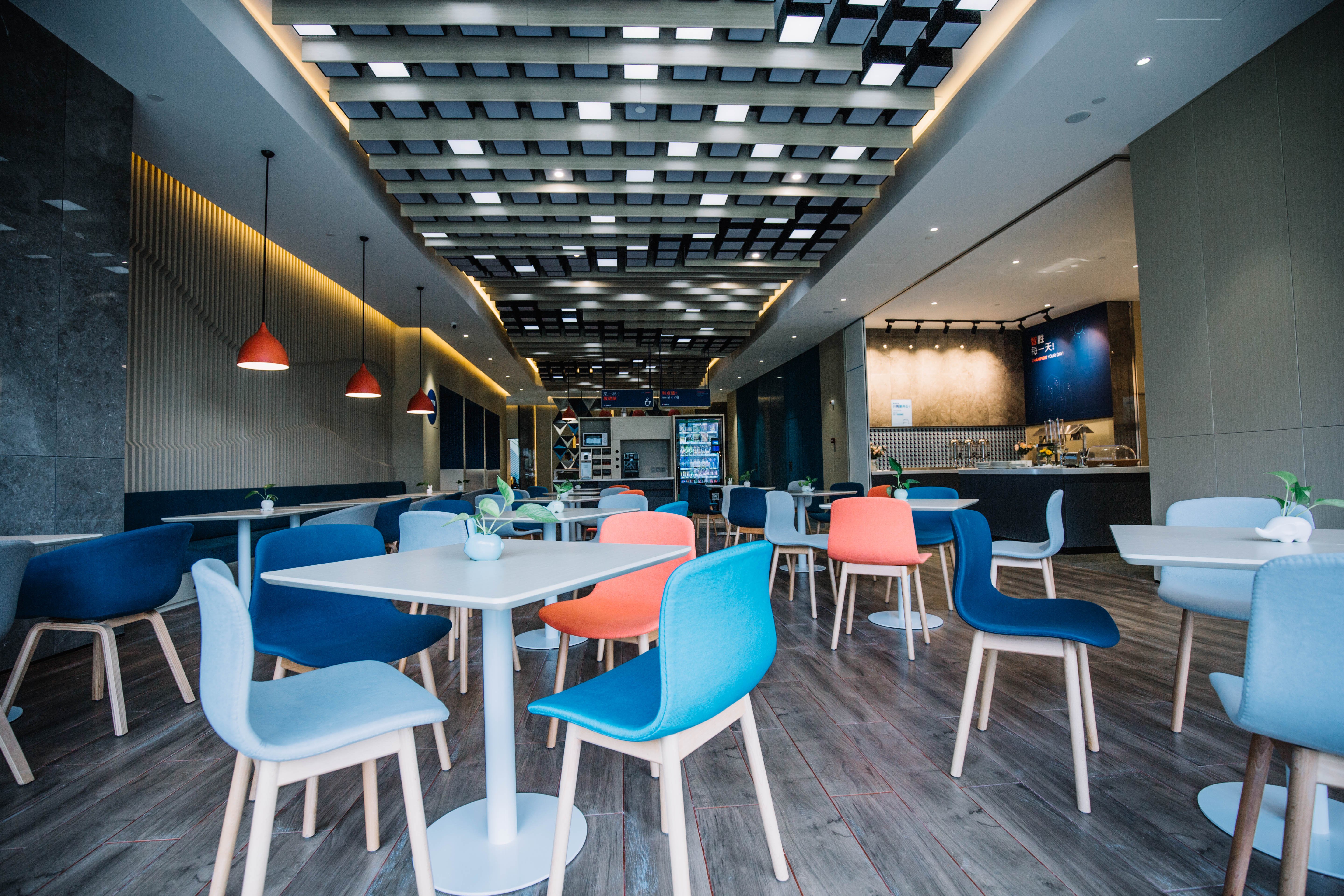 Holiday Inn Express Ningbo Fenghua 13/18