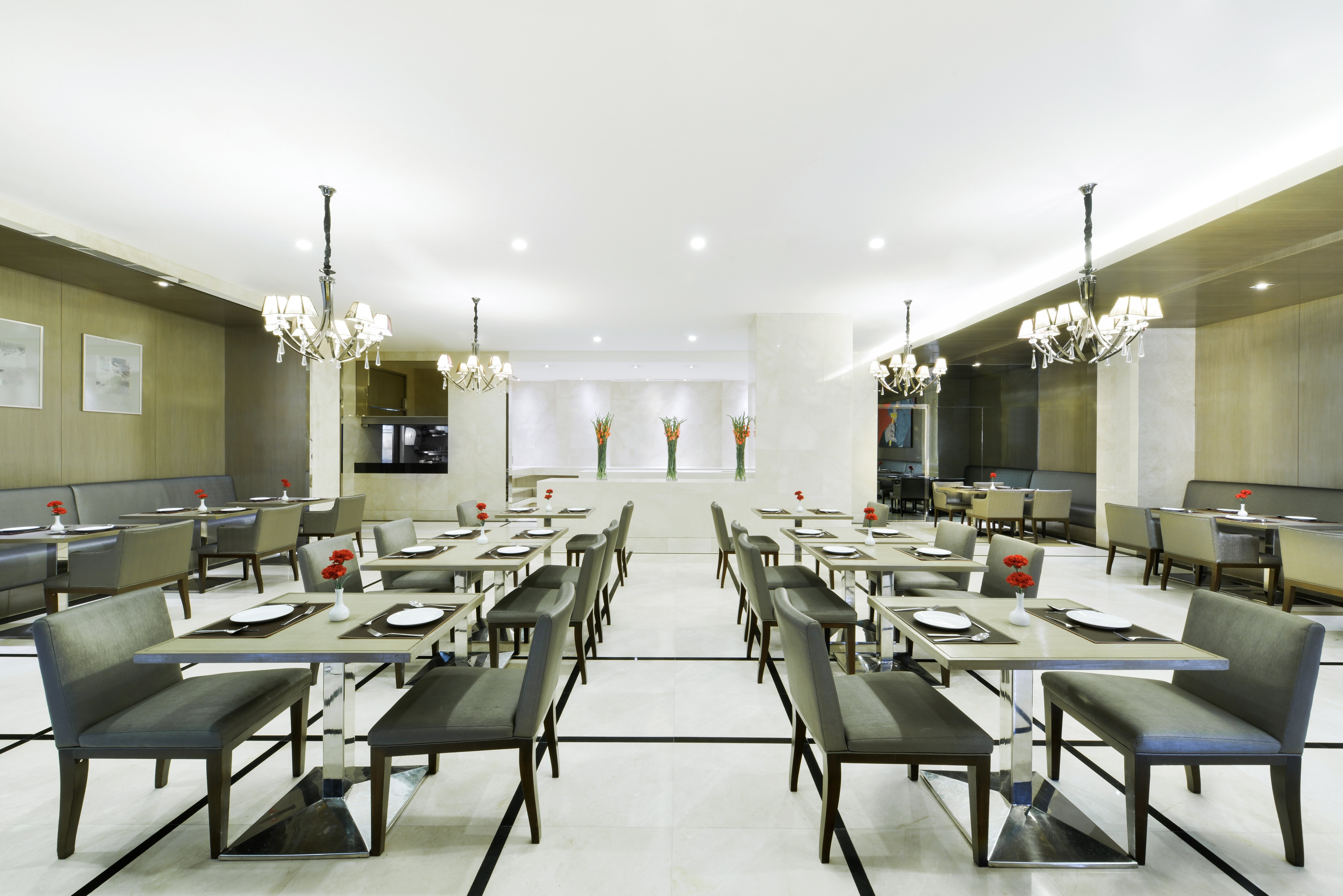 Centre Point Hotel Chidlom 52/68