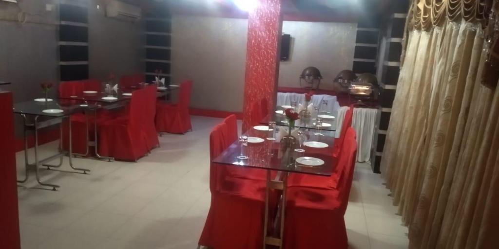 Orbit Hotel, Kolkata 15/16
