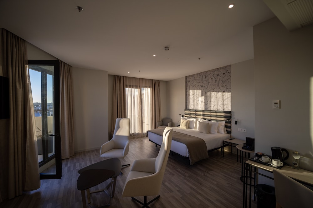 Abba Sevilla Hotel 11/30