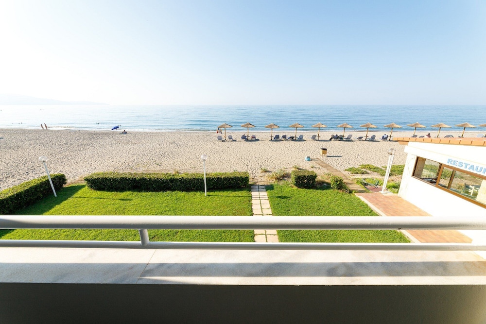 Kostakis Beach Hotel 35/46