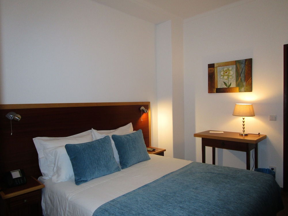 HOTEL LOURO 31/69