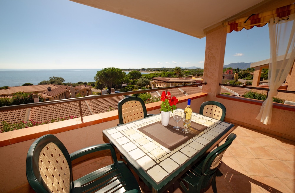 Villaggio Porto Corallo 30/50