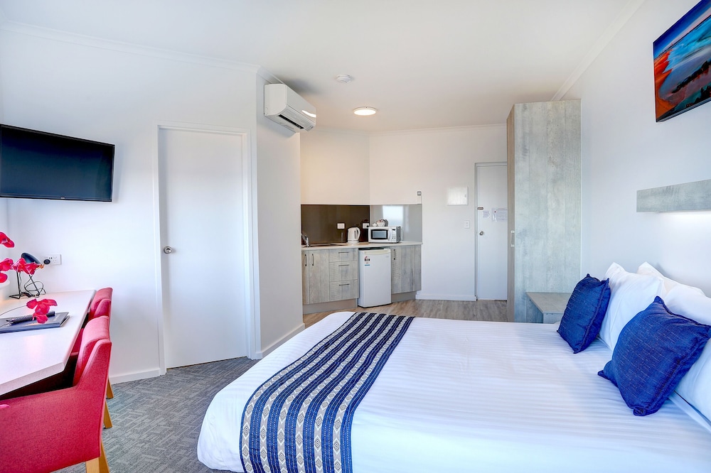 Limani Port Lincoln 15/46