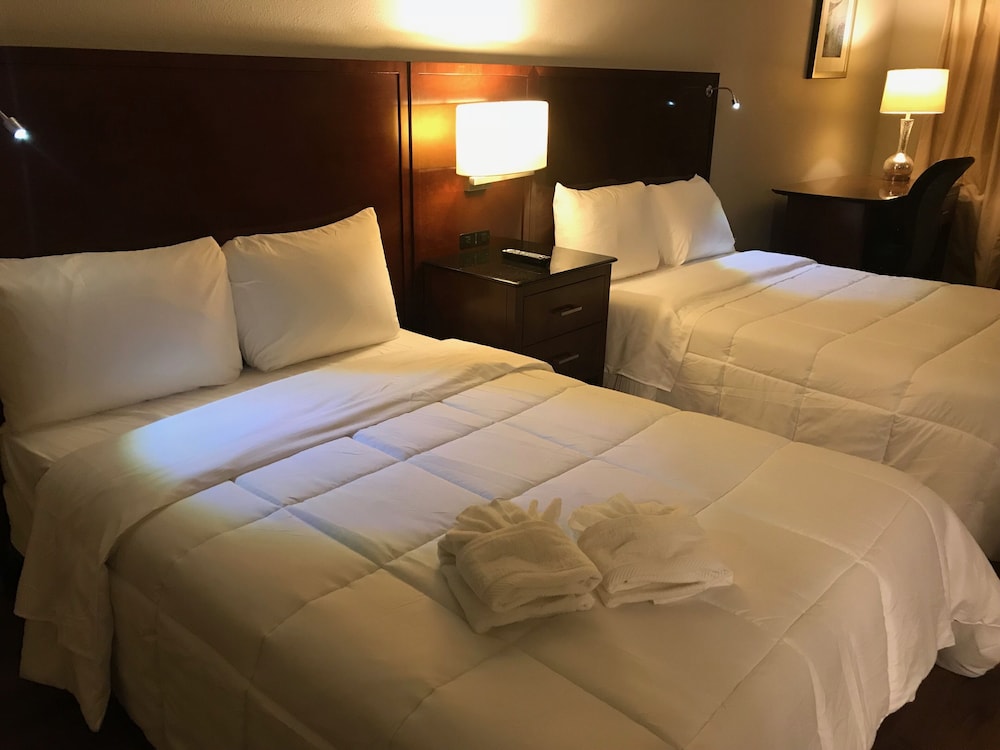 Stratus Suites Boutique Hotel 14/39