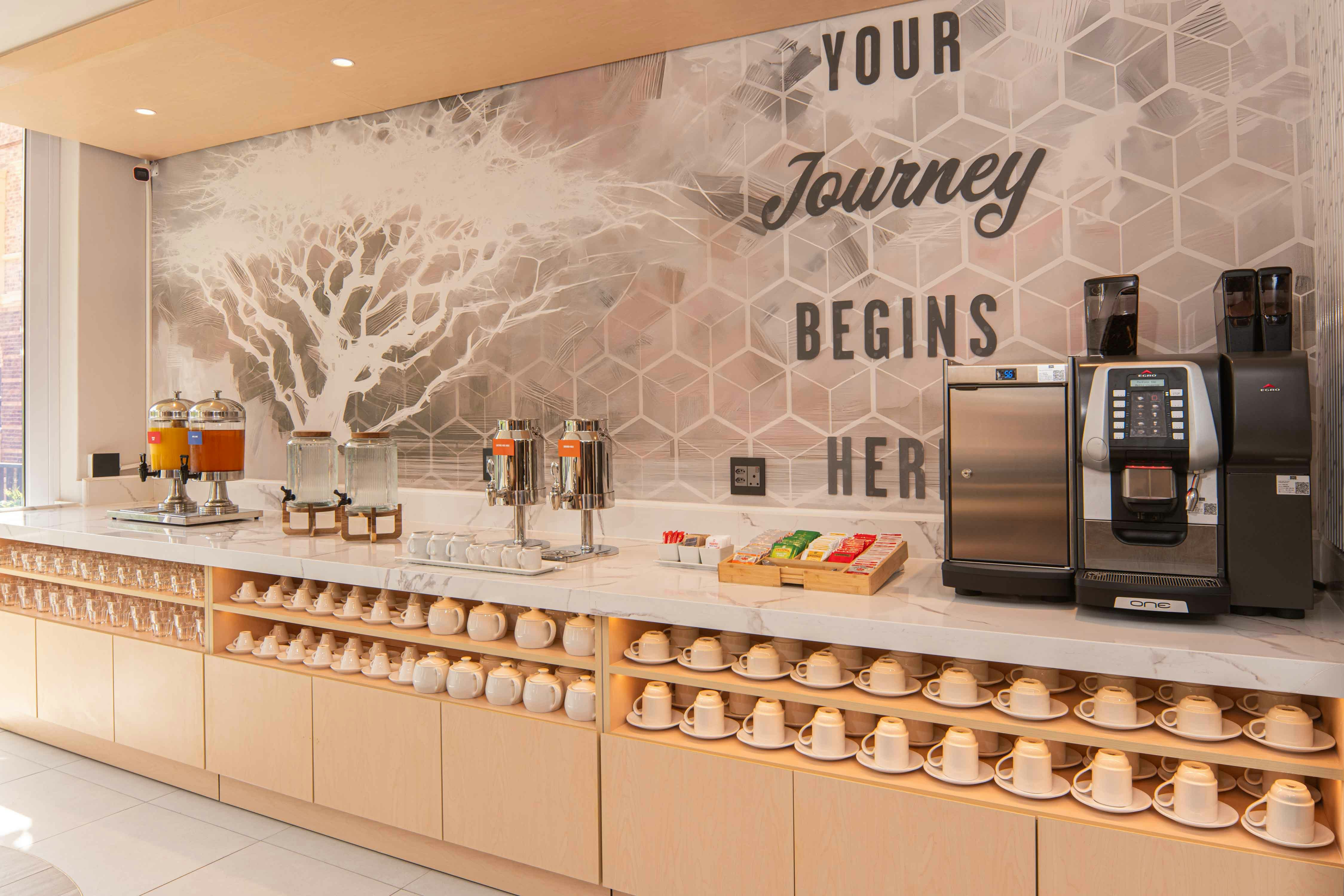 Hampton by Hilton Sandton Grayston 7/40