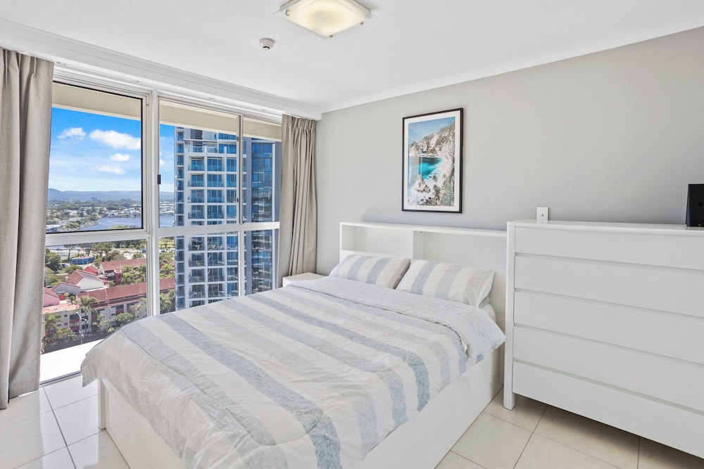 Baronnet Apartments 23/74