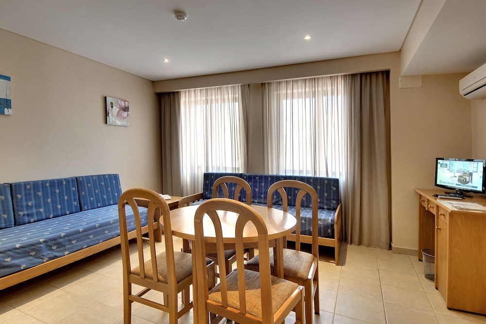Alba Hotel 38/50