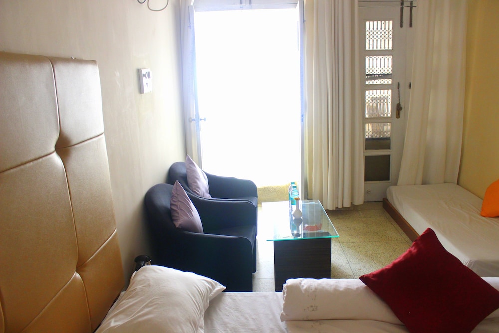 Hotel Toppers Corner Mount Abu 45/67