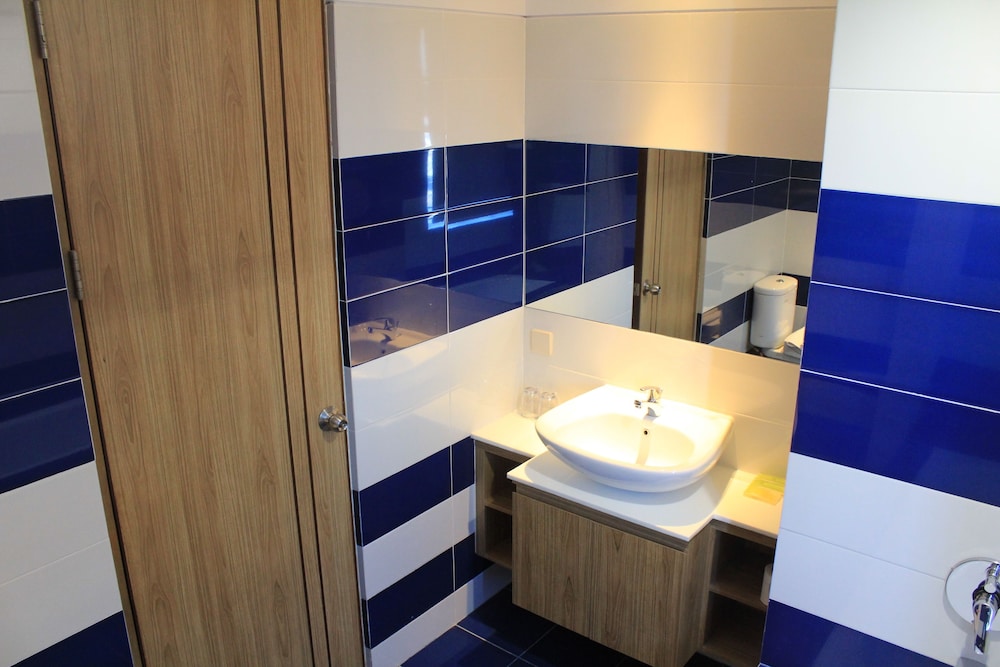 Mooz Hotel Surabaya - Jemursari 47/50