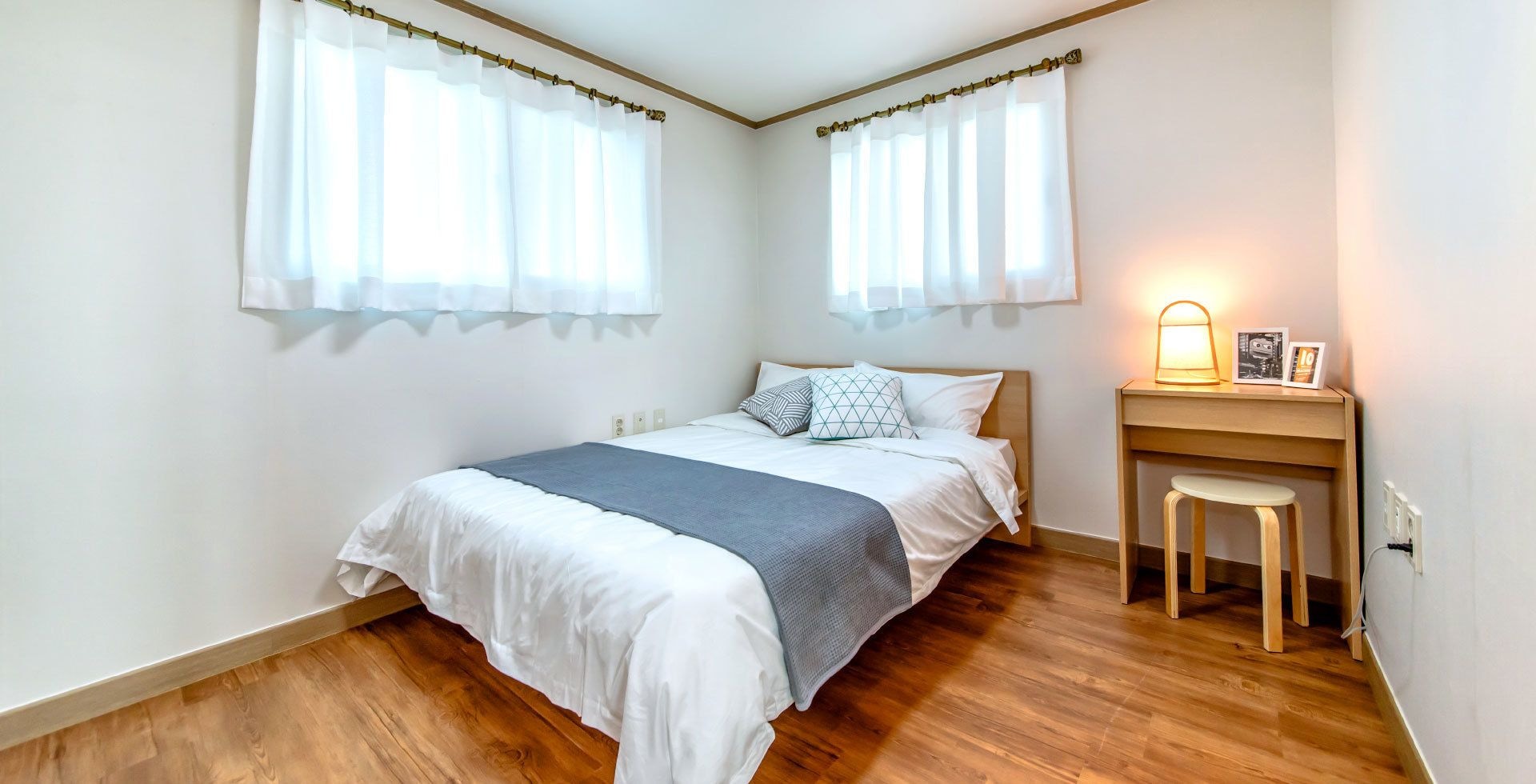 1 BEDROOM, HOUSE