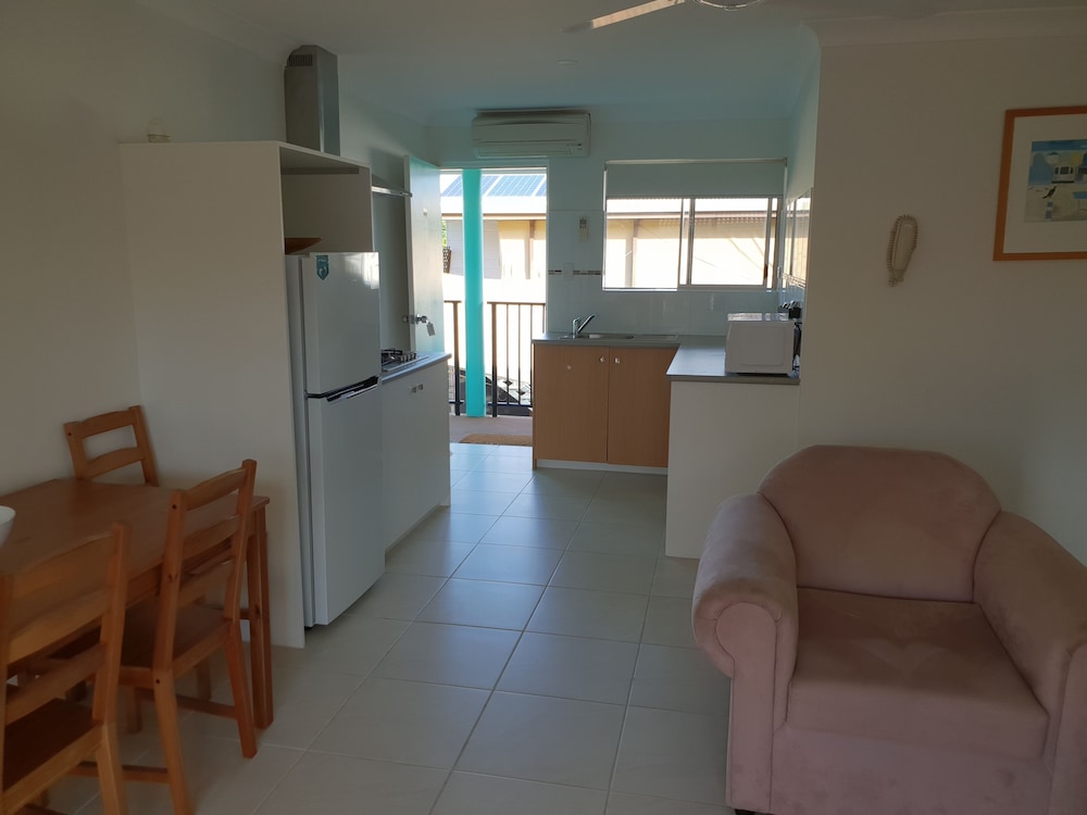 ARLIA SANDS APARTMENTS 41/64
