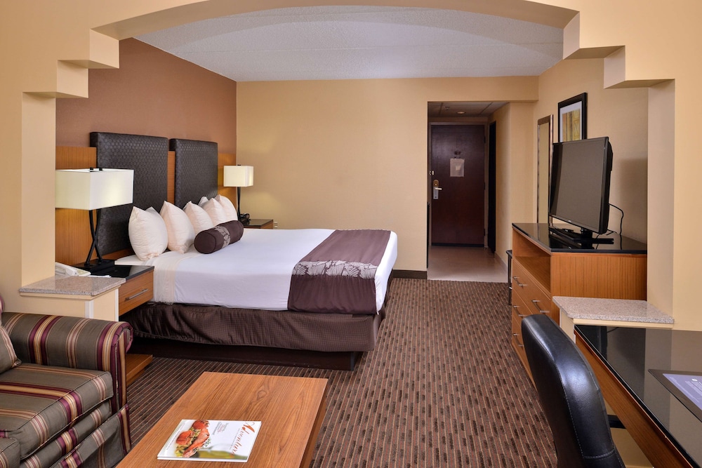Wingate by Wyndham Greensboro/Coliseum 15/53