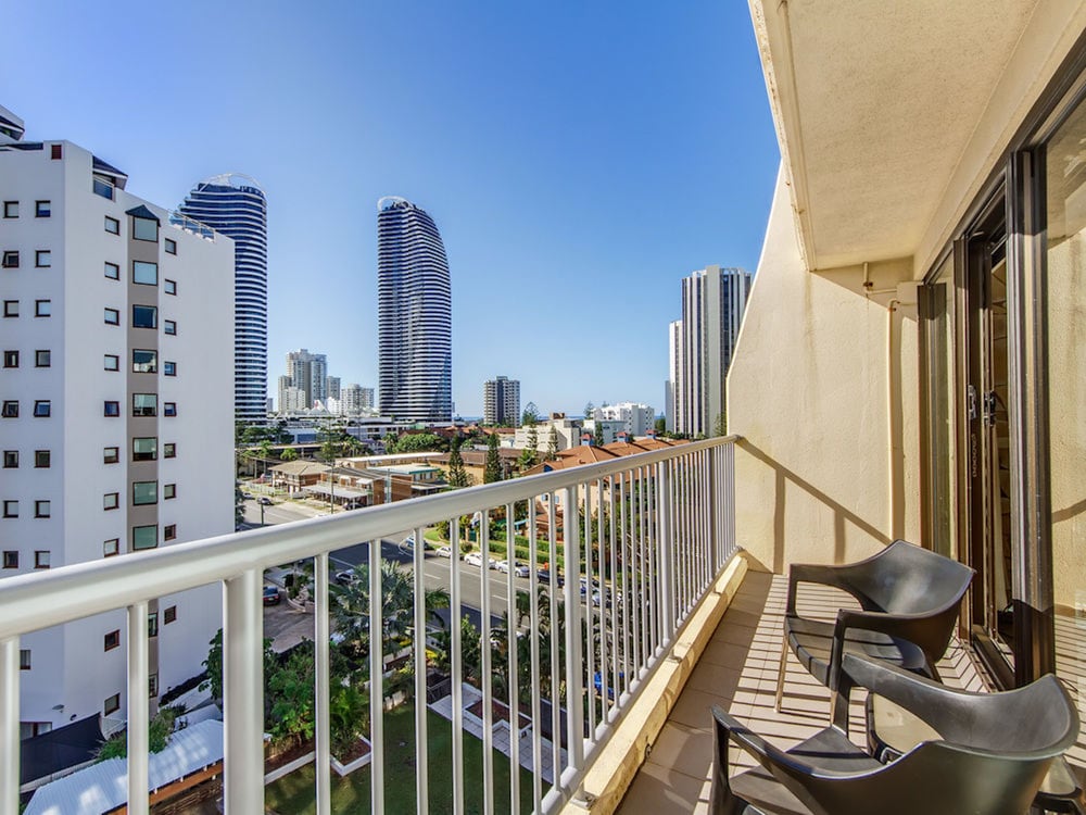 BEST WESTERN BROADBEACH TRAVEL INN APARTMENTS 64/70